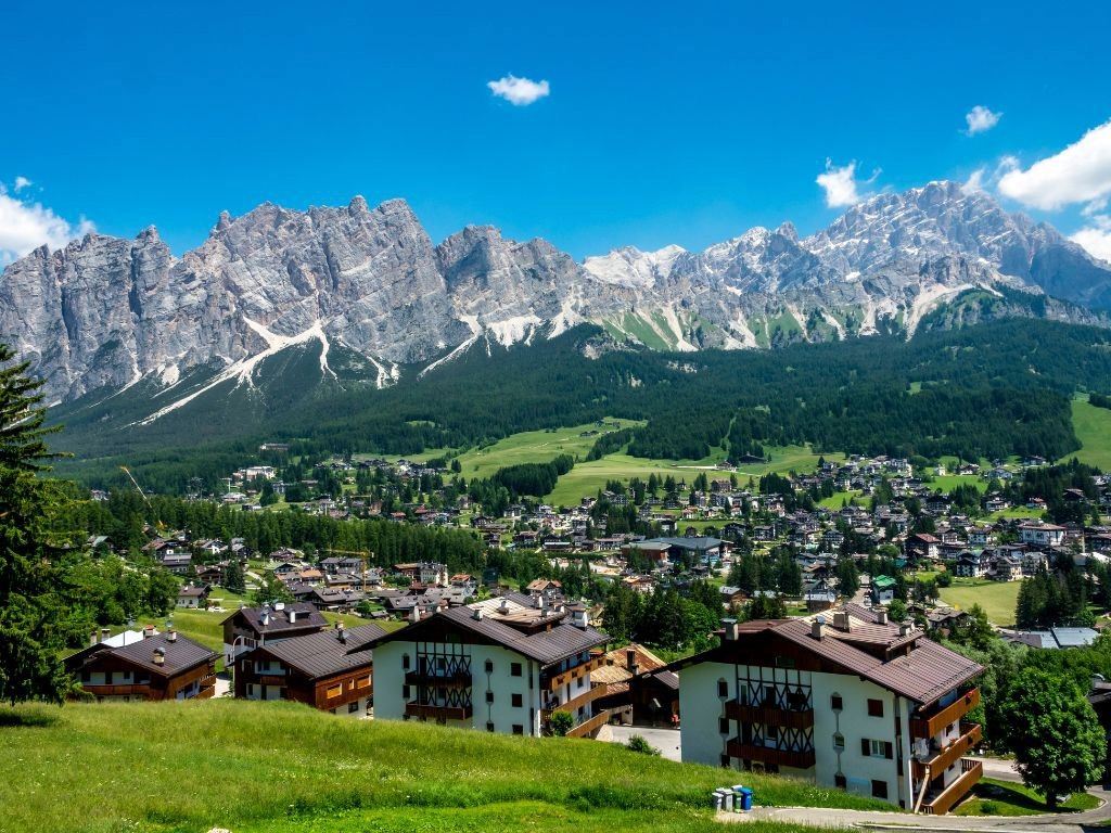 Cortina in the dolomites day trip from Venice